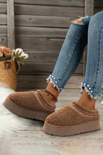 Load image into Gallery viewer, Isabella Suede Contrast Slippers : White / 41