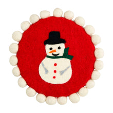 Load image into Gallery viewer, Holiday Wool Trivet