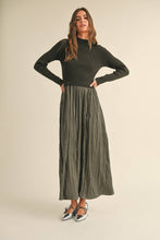 Load image into Gallery viewer, D3778  SWEATER COMBO WOVEN DRESS: OLIVE / M