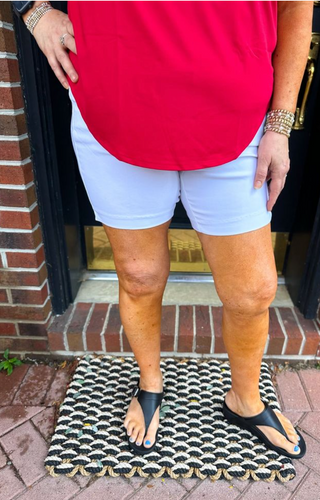 Lulu B Bangladine Pull On Short with Side Vent White