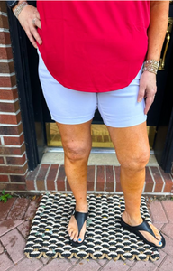 Lulu B Bangladine Pull On Short with Side Vent White