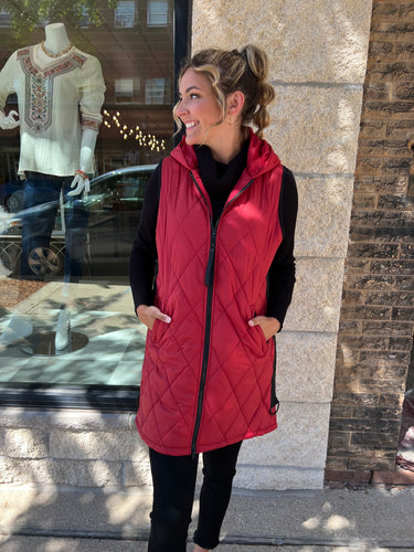 Charlie B. Diamond Quilted Hooded Puffer Vest - Scarlet