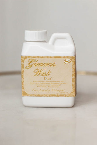 4 oz Glamorous Wash Diva