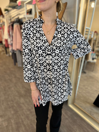 Lulu-B V-Neck Travel Tunic