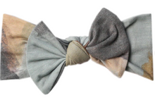 Load image into Gallery viewer, Knit Headband Bow
