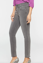 Load image into Gallery viewer, NYDJ Ami Skinny Hollywood Jean